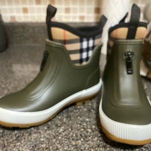Burberry children ( unisex) Flinton rain boots